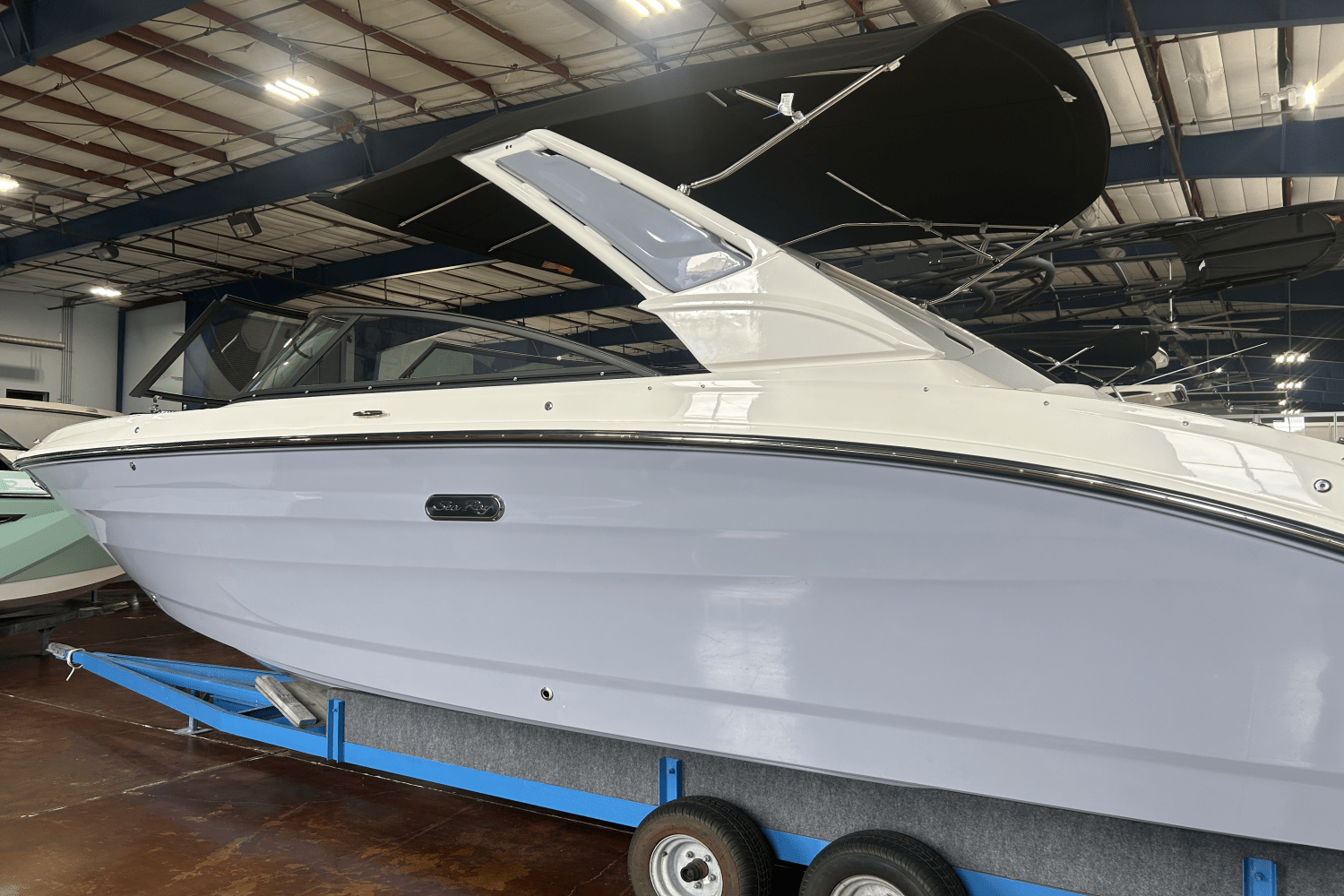 2025 Sea Ray SDX 250 Outboard Image Thumbnail #2