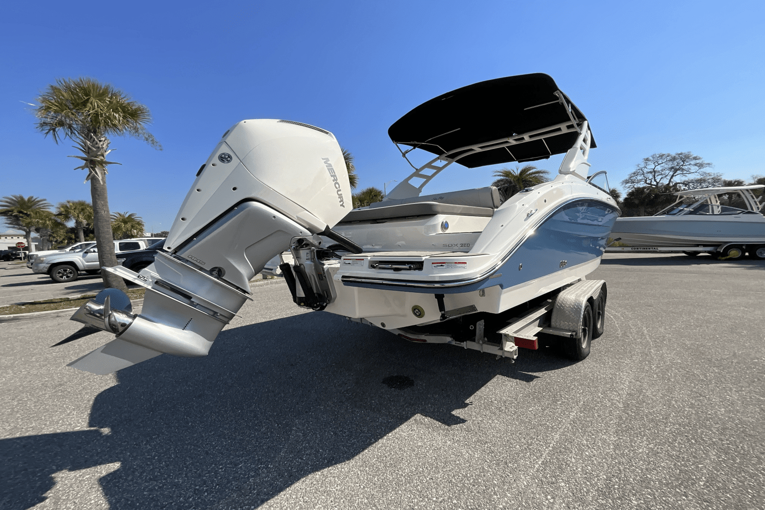 2025 Sea Ray SDX 250 Outboard Image Thumbnail #4