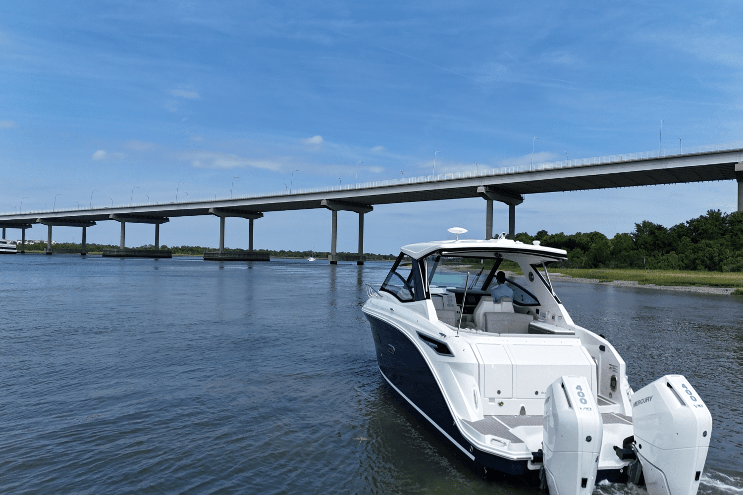2025 Sea Ray Sundancer 320 Outboard Image Thumbnail #27