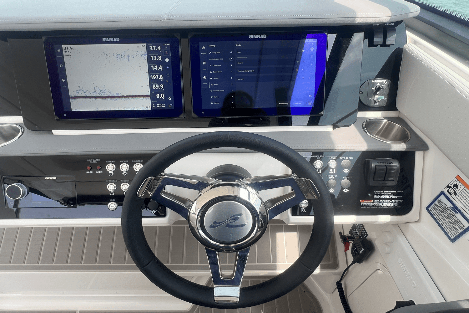 2025 Sea Ray Sundancer 320 Outboard Image Thumbnail #33