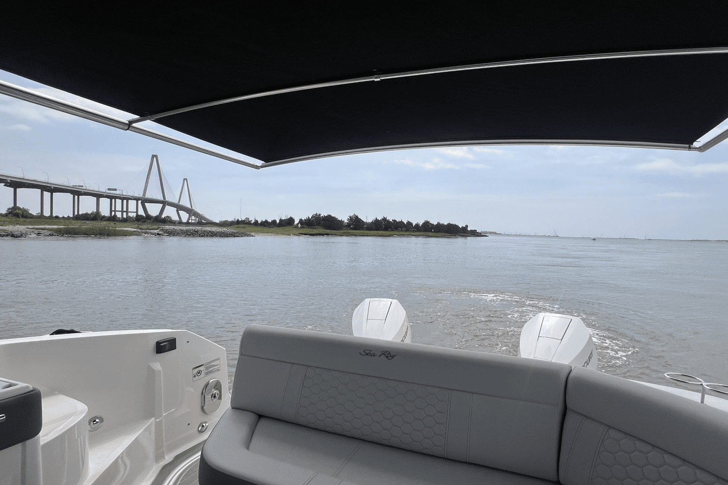 2025 Sea Ray Sundancer 320 Outboard Image Thumbnail #26