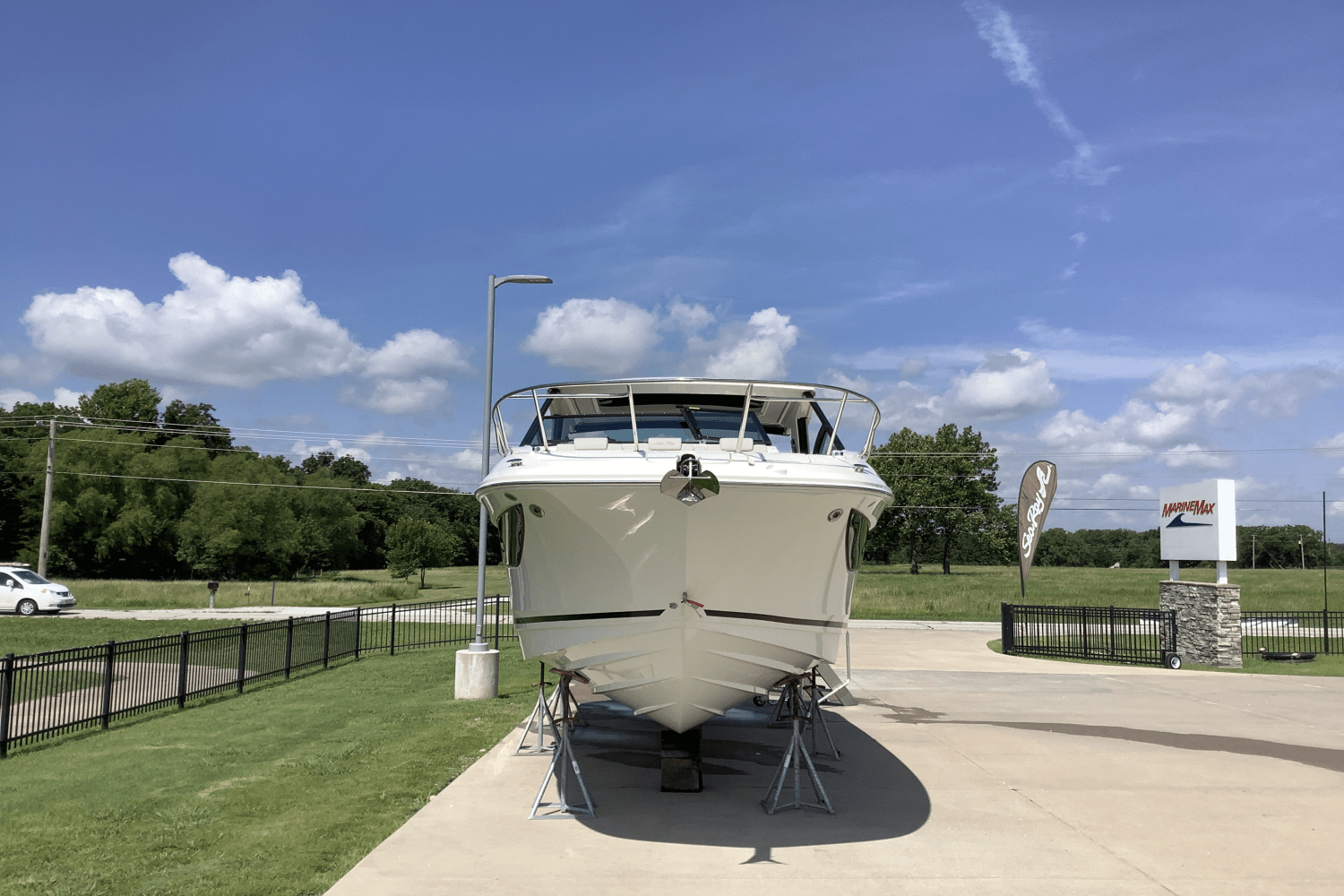 2025 Sea Ray Sundancer 320 Image Thumbnail #1