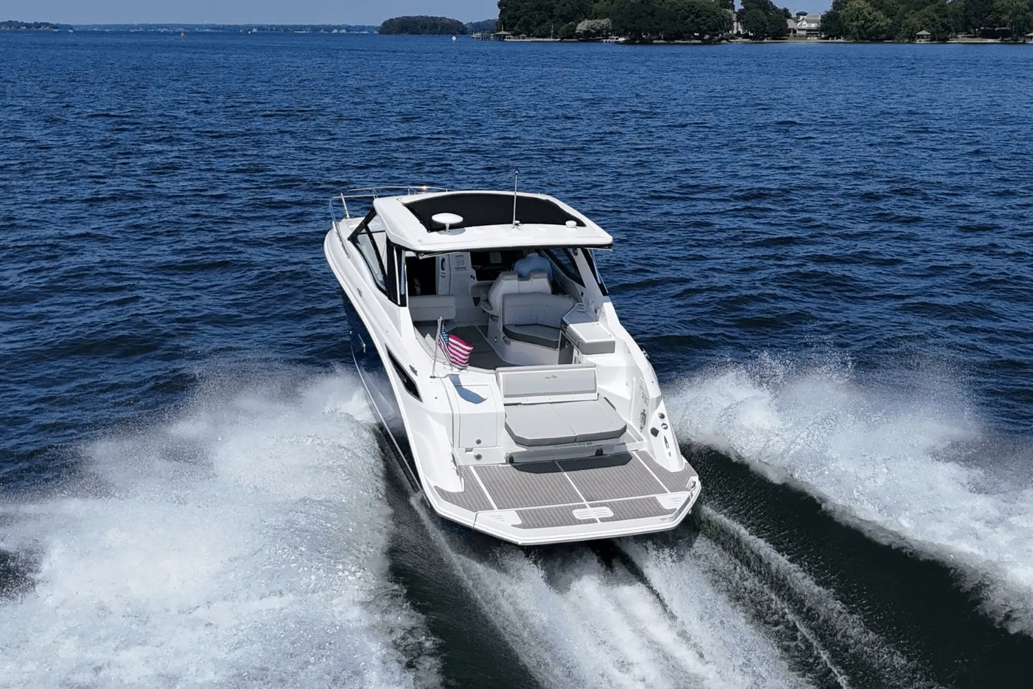 2025 Sea Ray Sundancer 320 Image Thumbnail #12