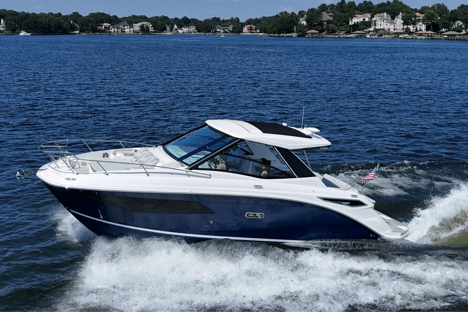 2025 Sea Ray Sundancer 320 Image Thumbnail #13