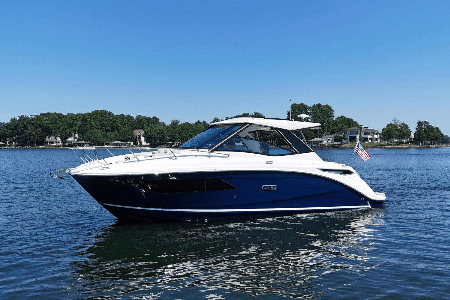 2025 Sea Ray Sundancer 320 Image Thumbnail #10
