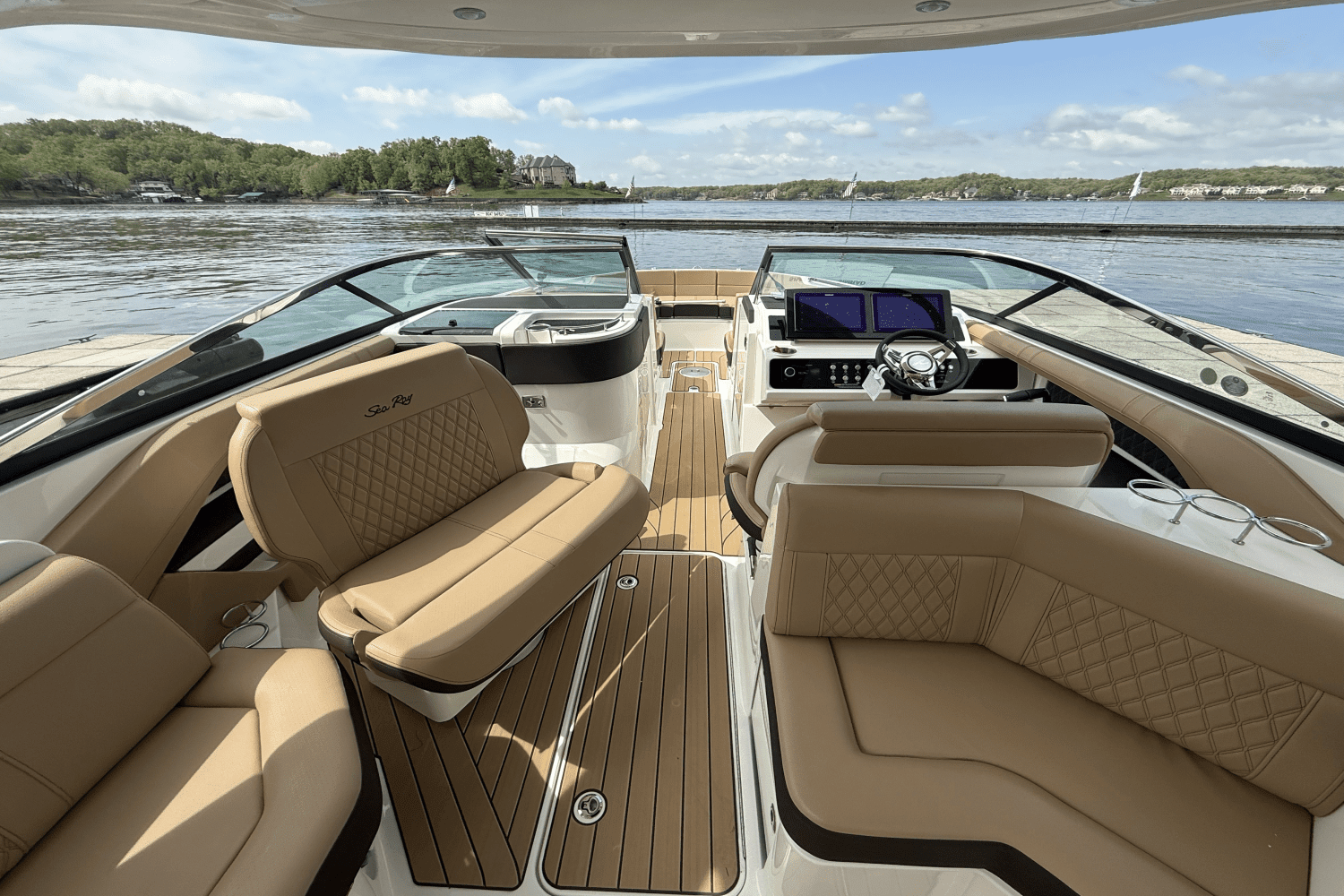 2025 Sea Ray SLX 310 Image Thumbnail #11