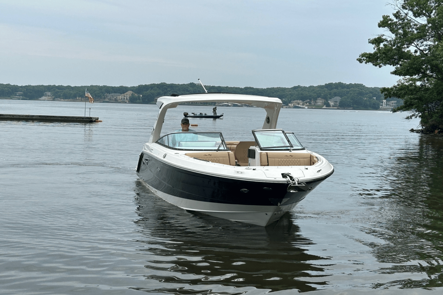 2025 Sea Ray SLX 310 Image Thumbnail #5