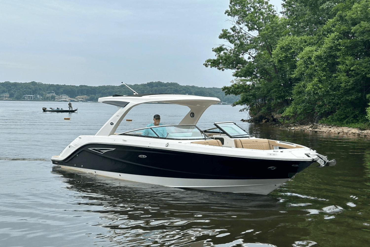 2025 Sea Ray SLX 310 Image Thumbnail #1