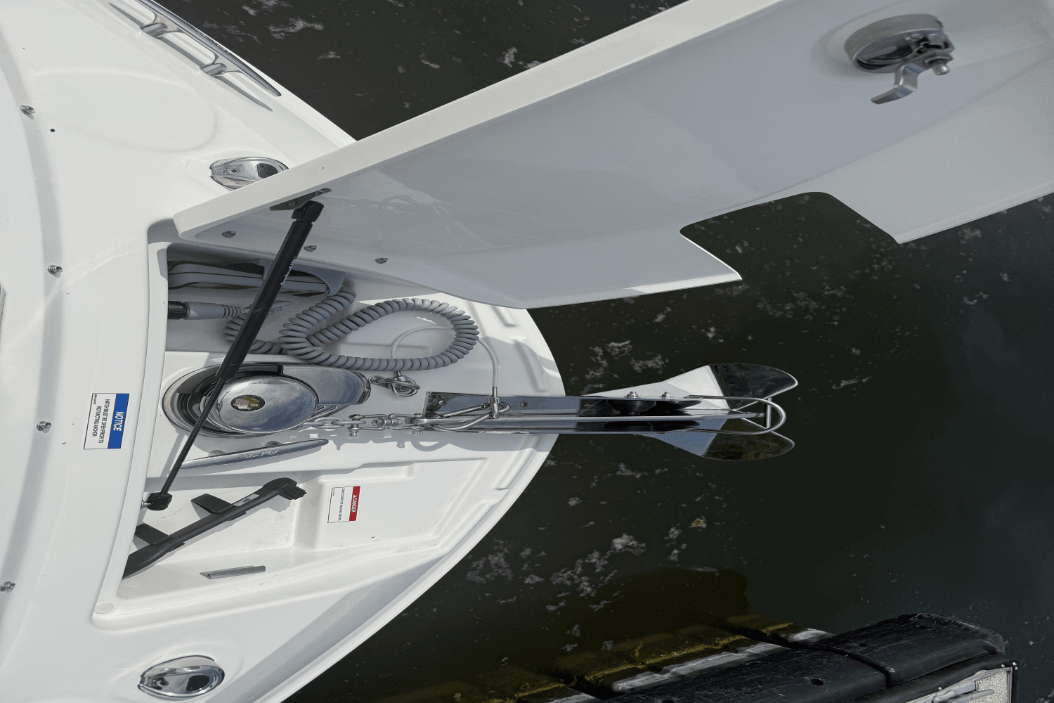 2025 Sea Ray SLX 310 Image Thumbnail #21