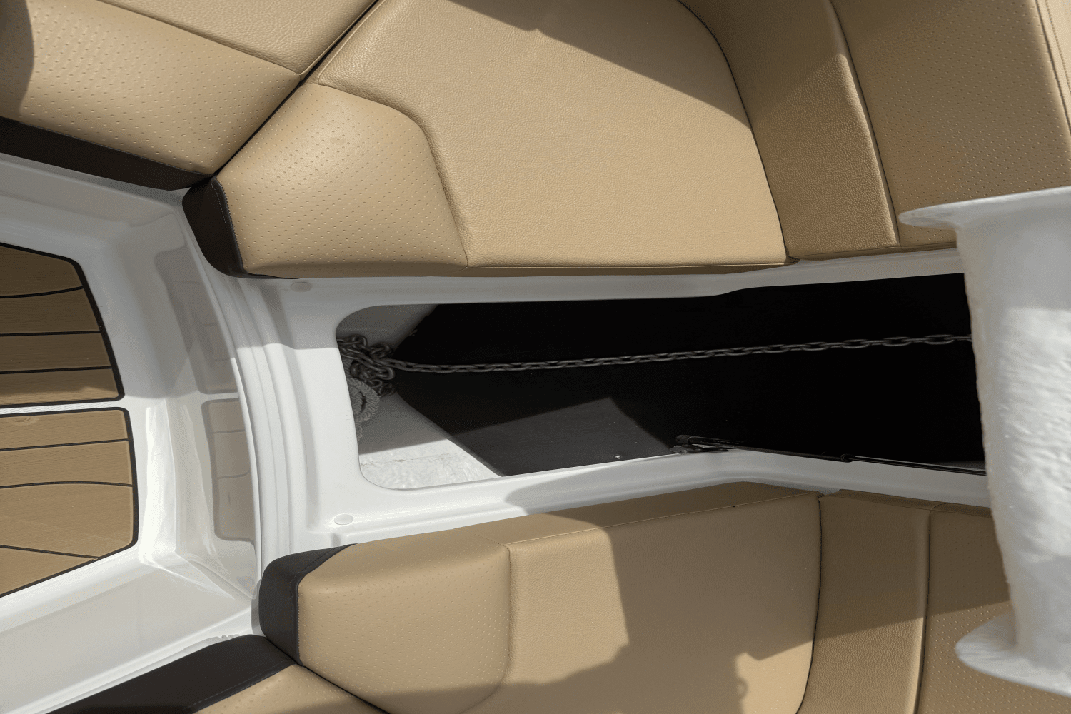2025 Sea Ray SLX 310 Image Thumbnail #22