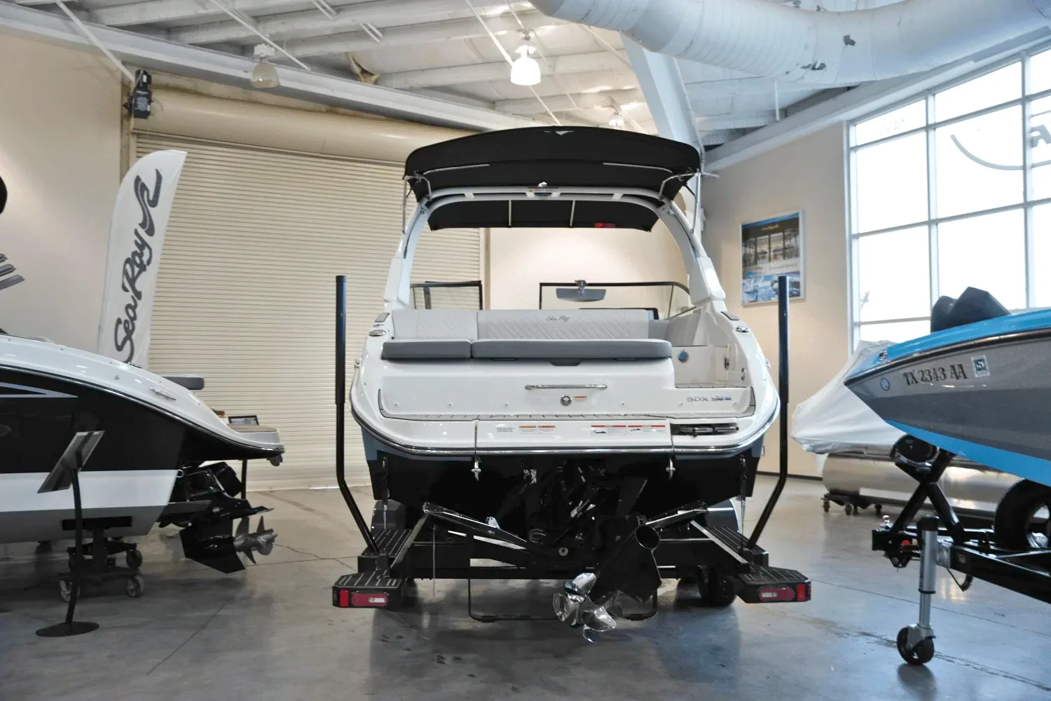 2025 Sea Ray SDX 250 Surf Image Thumbnail #2