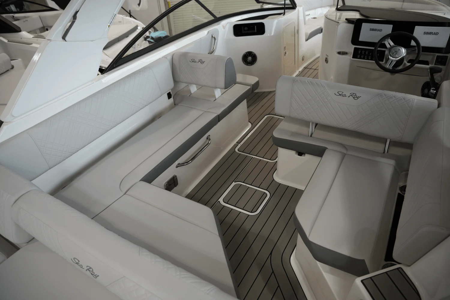 2025 Sea Ray SDX 250 Surf Image Thumbnail #6