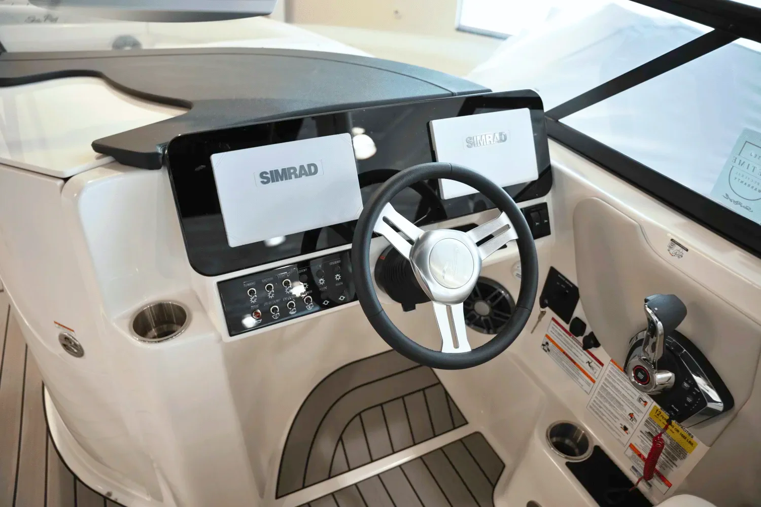 2025 Sea Ray SDX 250 Surf Image Thumbnail #11