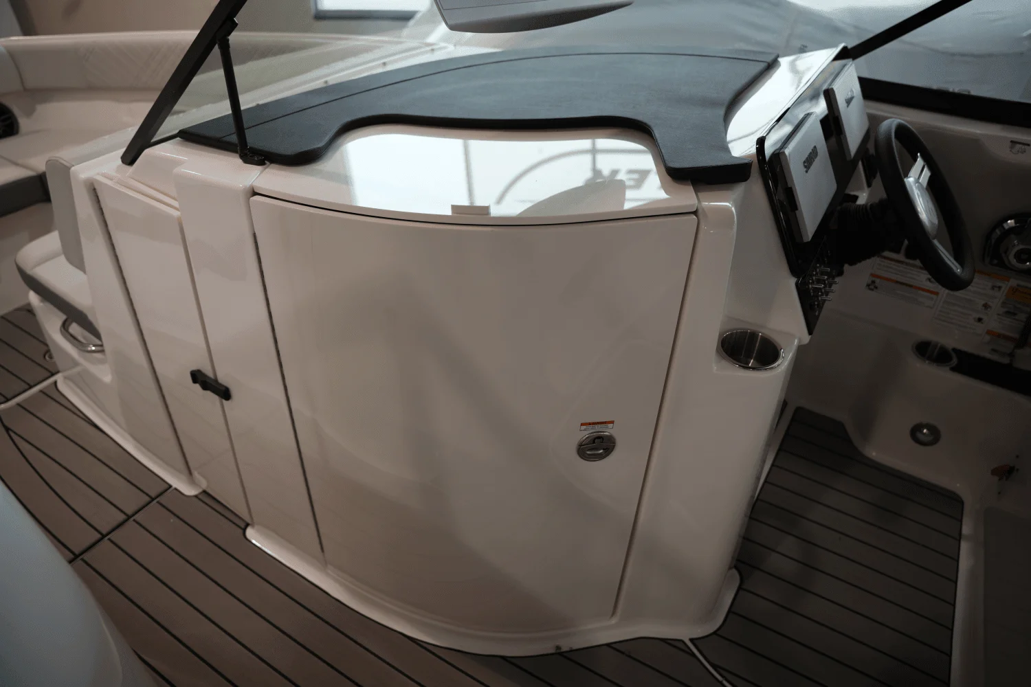 2025 Sea Ray SDX 250 Surf Image Thumbnail #19