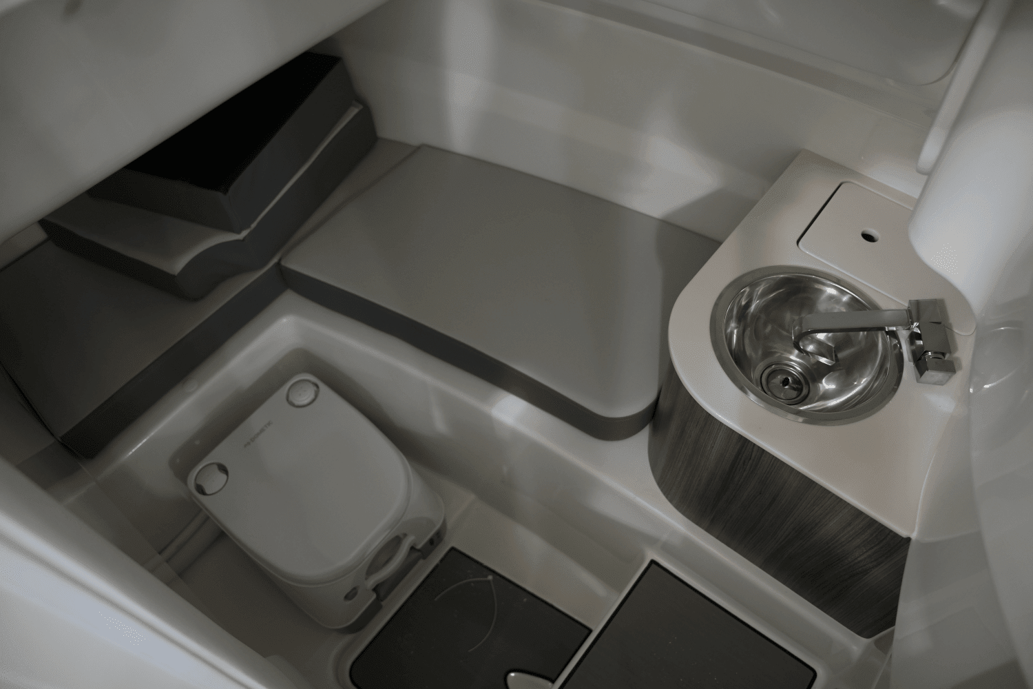 2025 Sea Ray SDX 250 Surf Image Thumbnail #21