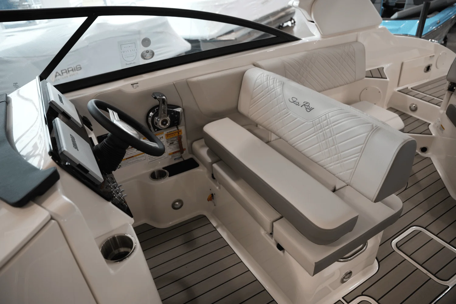 2025 Sea Ray SDX 250 Surf Image Thumbnail #10