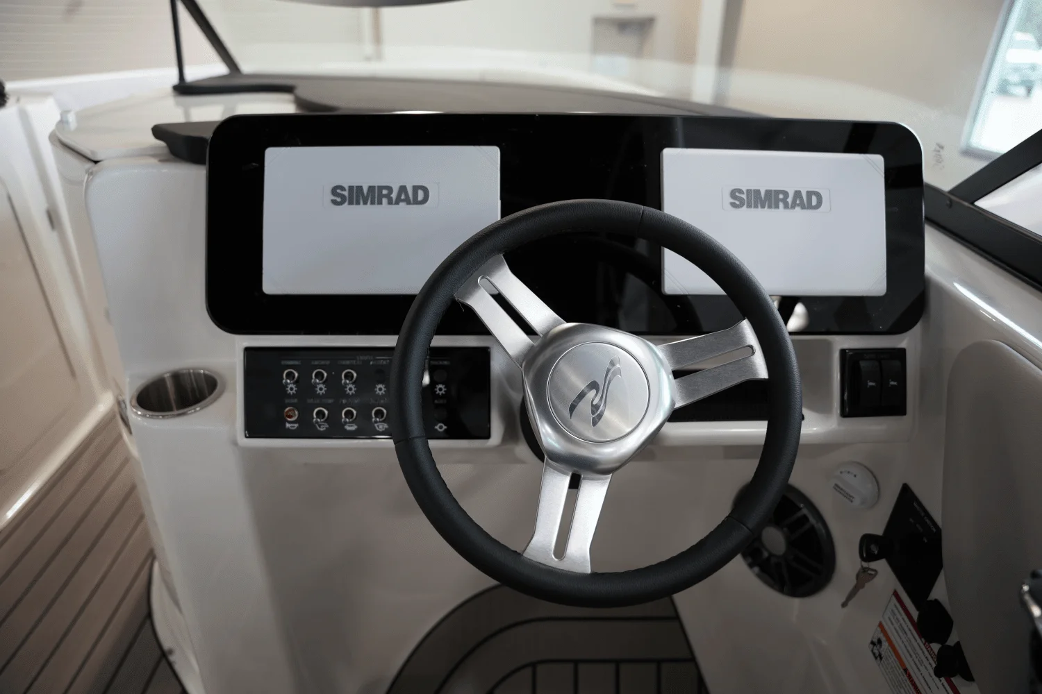 2025 Sea Ray SDX 250 Surf Image Thumbnail #12