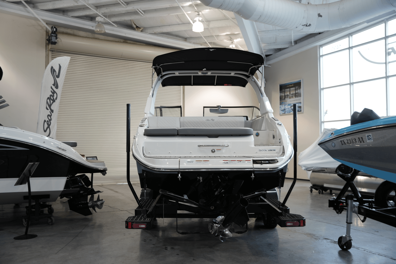 2025 Sea Ray SDX 250 Surf Image Thumbnail #2