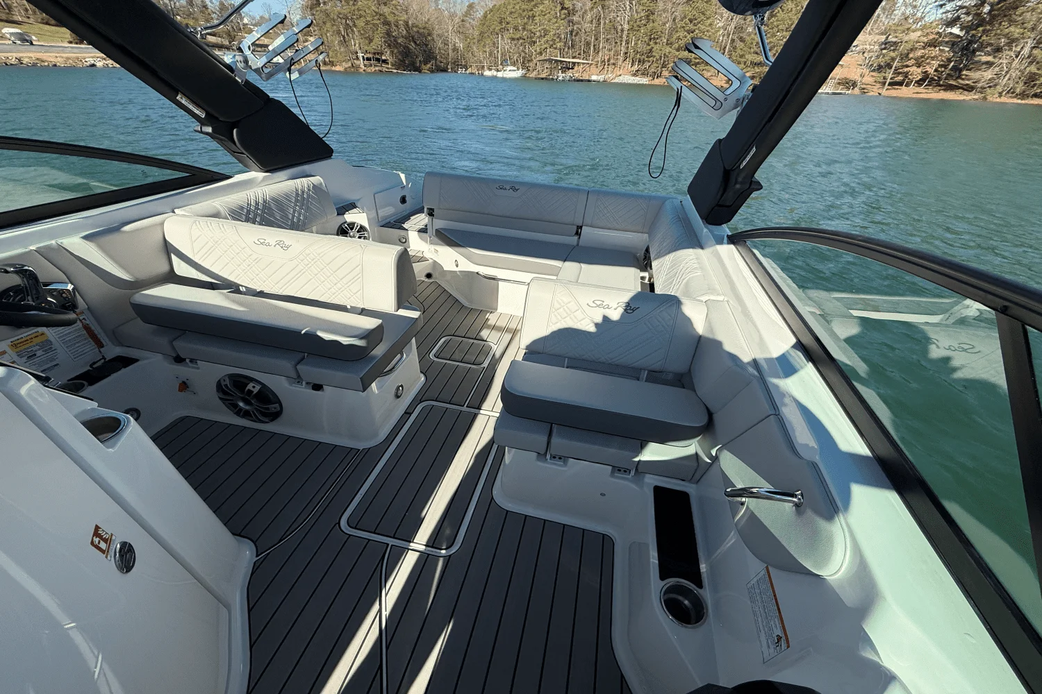 2025 Sea Ray SDX 250 Surf Image Thumbnail #14