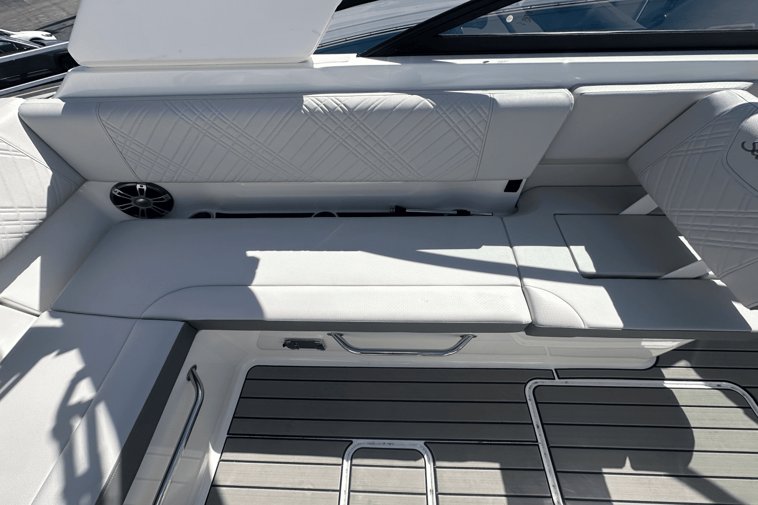 2025 Sea Ray SDX 250 Surf Image Thumbnail #11