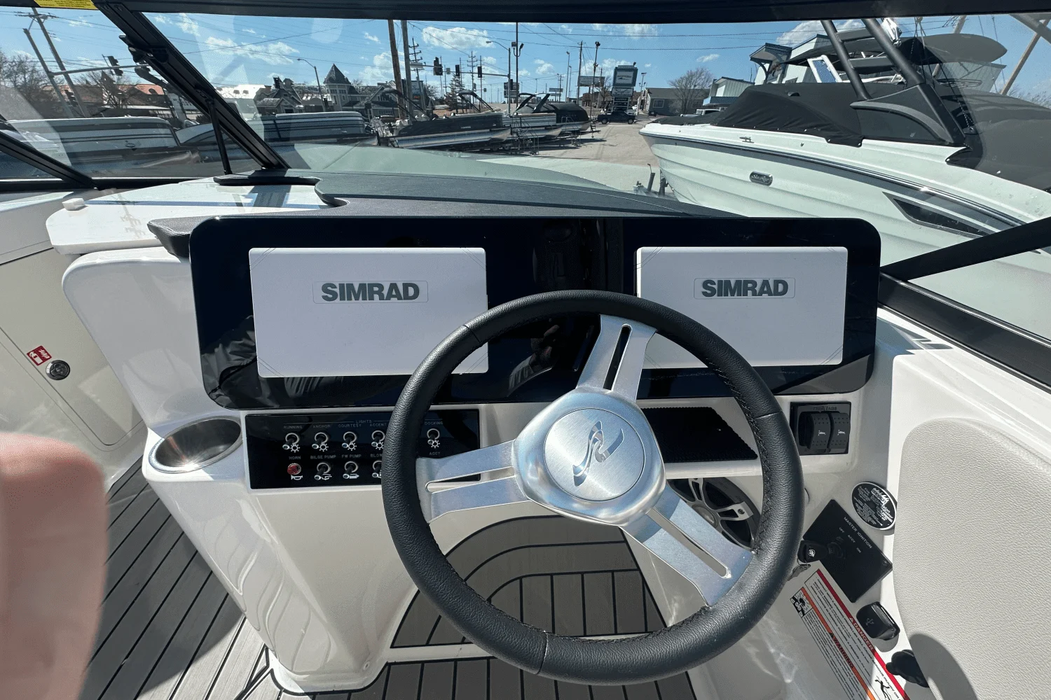 2025 Sea Ray SDX 250 Surf Image Thumbnail #15