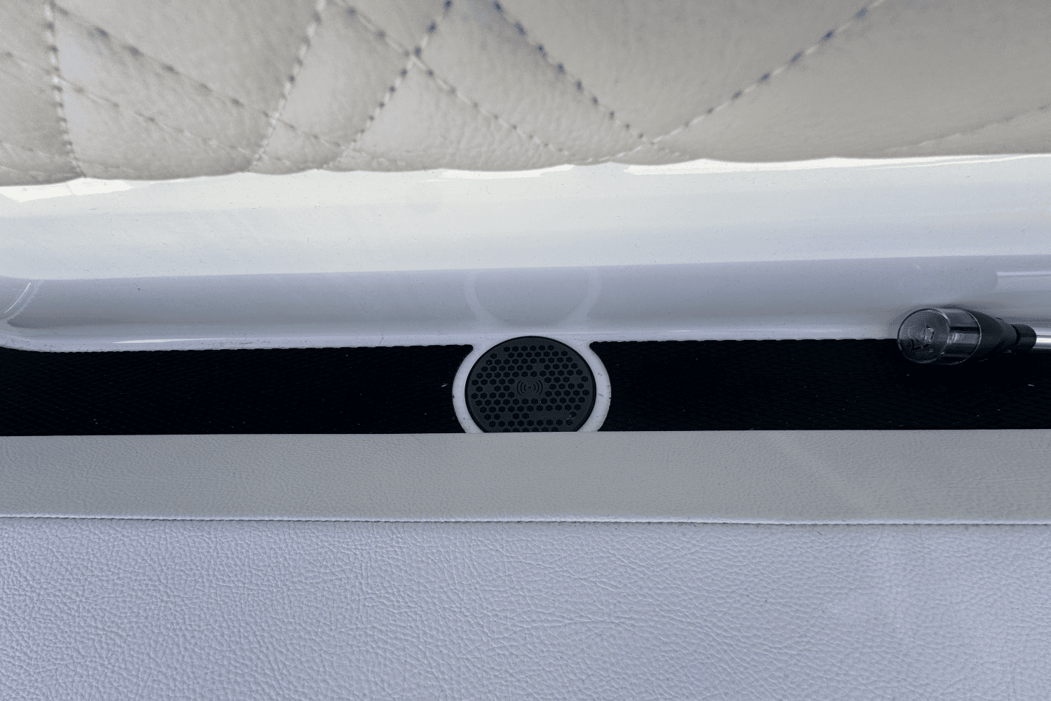 2025 Sea Ray SDX 250 Surf Image Thumbnail #12