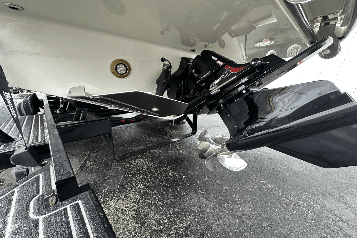 2025 Sea Ray SDX 250 Surf Image Thumbnail #4