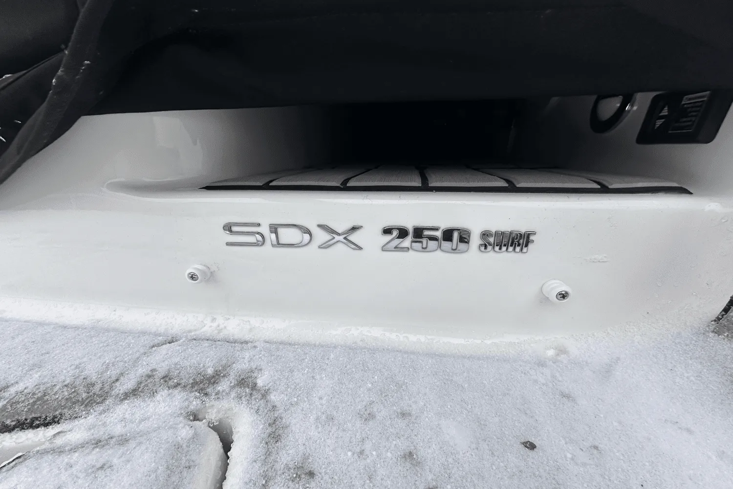 2025 Sea Ray SDX 250 Surf Image Thumbnail #6