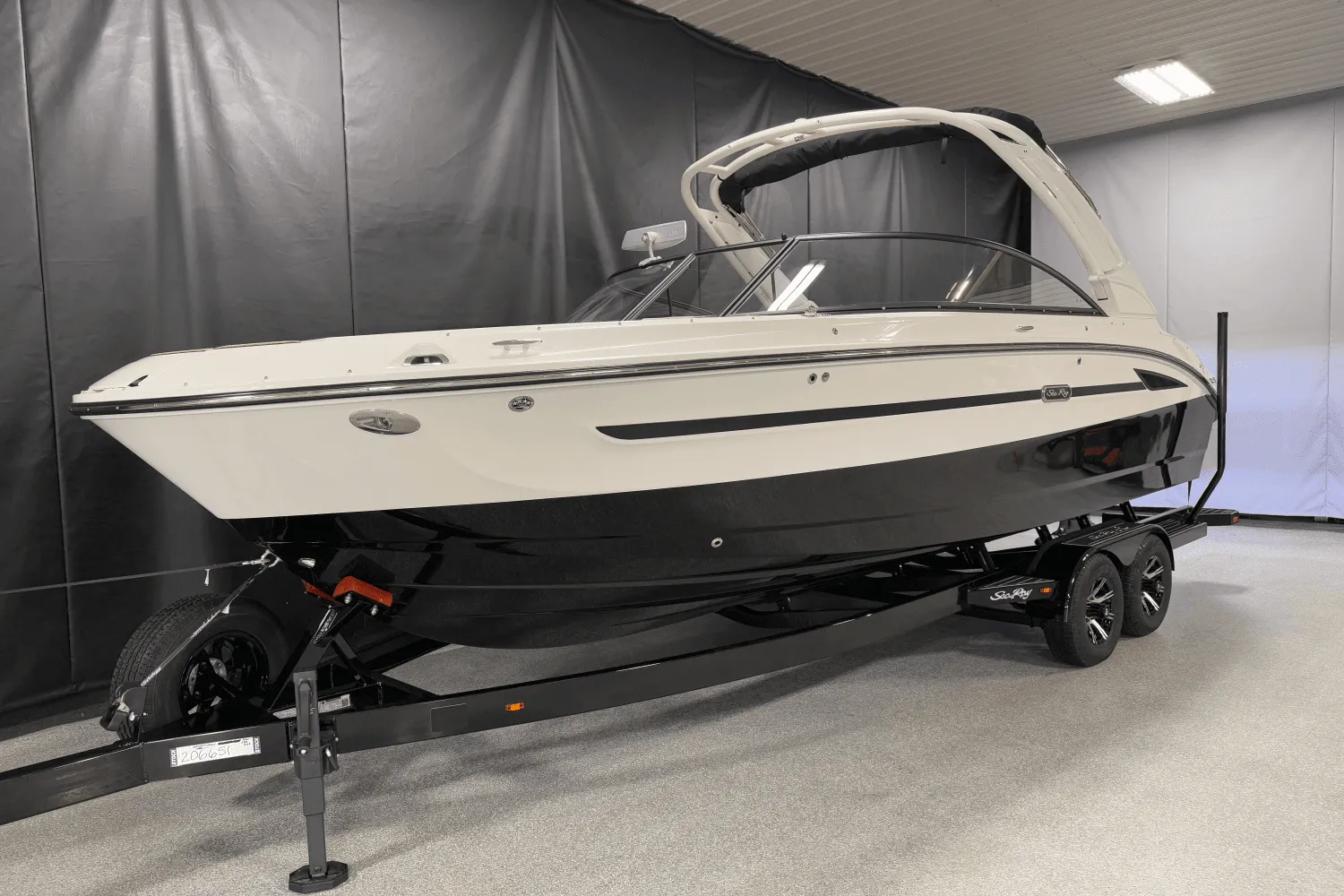 2025 Sea Ray SDX 250 Surf Image Thumbnail #2