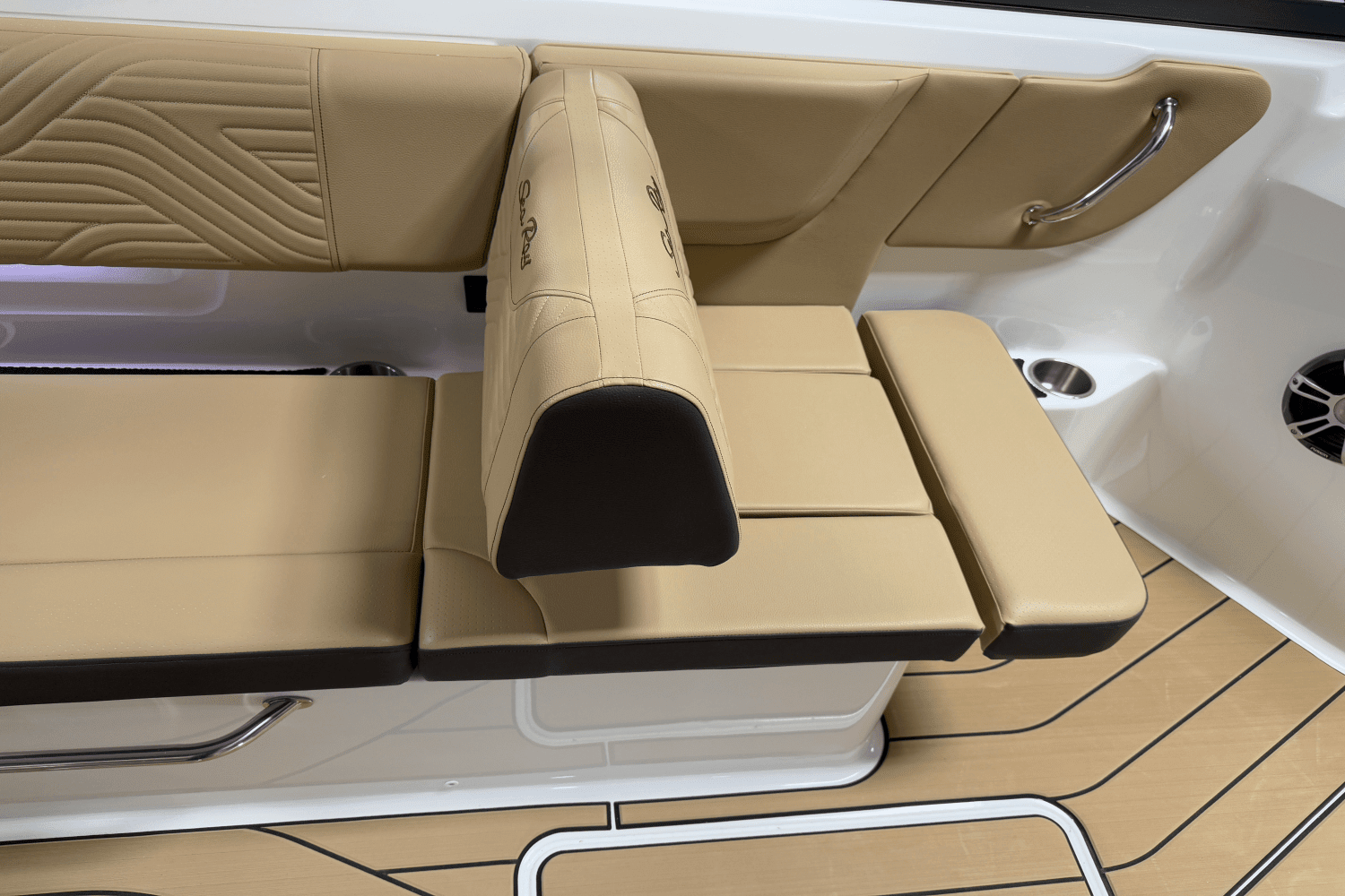 2025 Sea Ray SDX 250 Surf Image Thumbnail #71