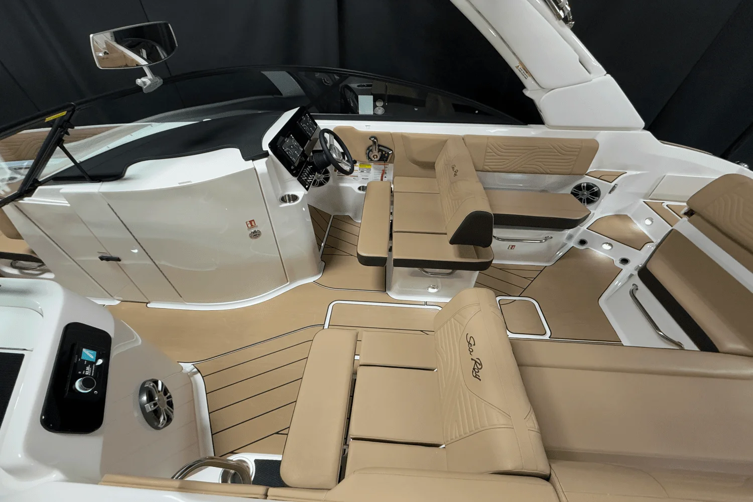 2025 Sea Ray SDX 250 Surf Image Thumbnail #7