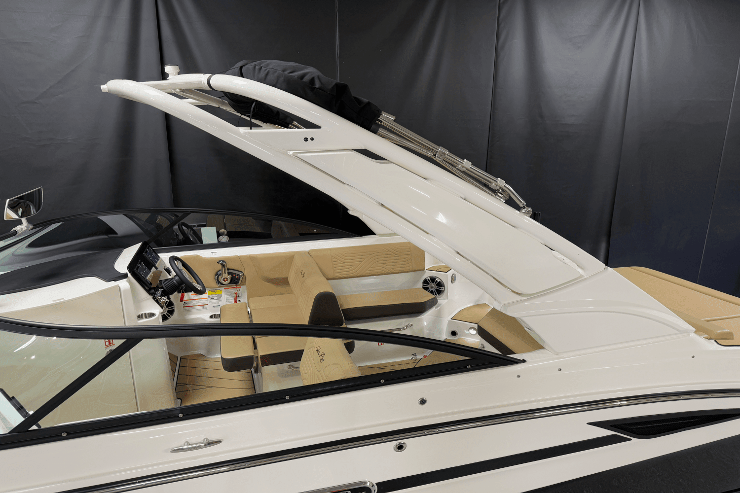 2025 Sea Ray SDX 250 Surf Image Thumbnail #4