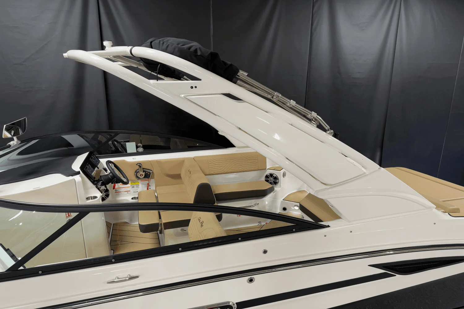 2025 Sea Ray SDX 250 Surf Image Thumbnail #4