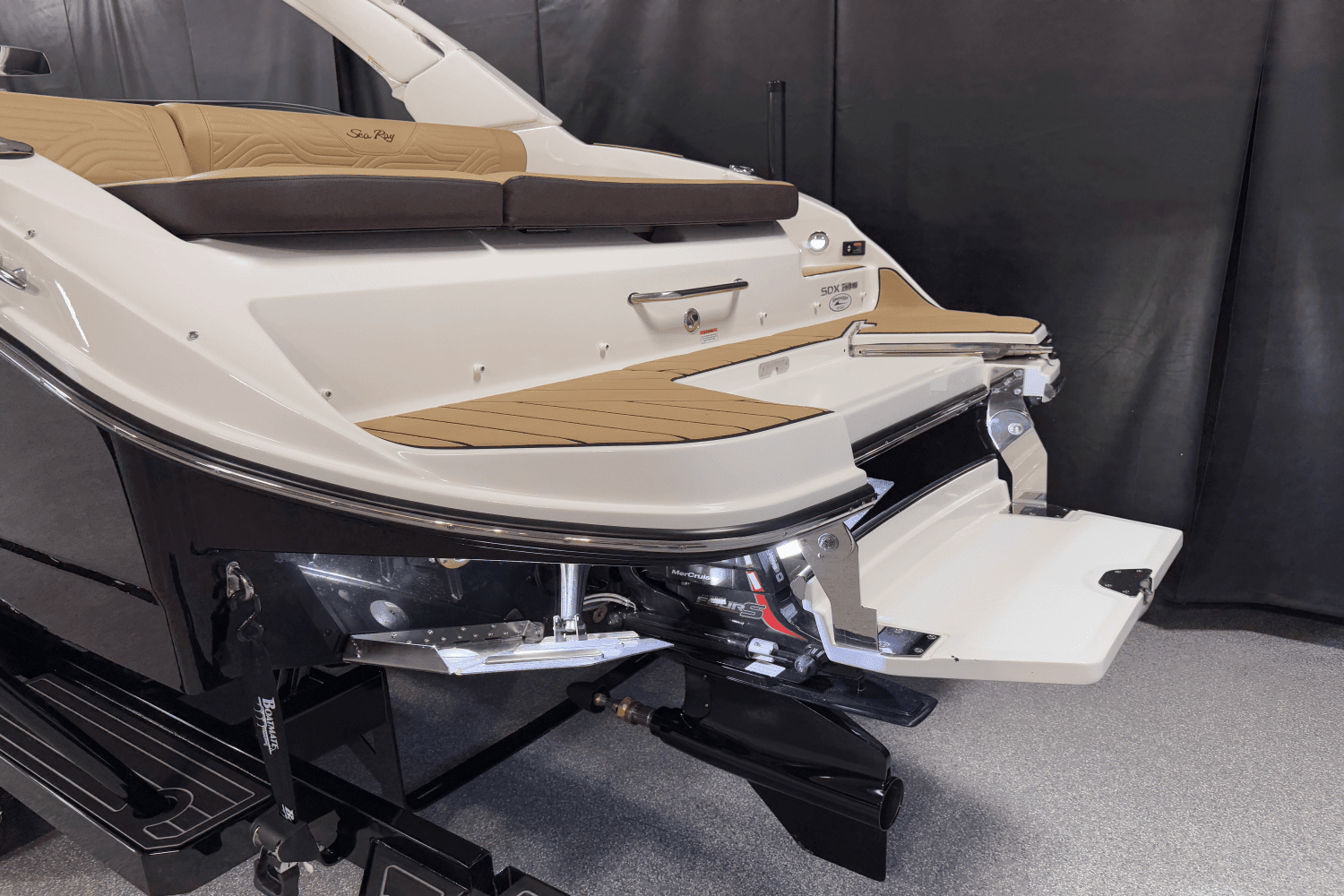 2025 Sea Ray SDX 250 Surf Image Thumbnail #24