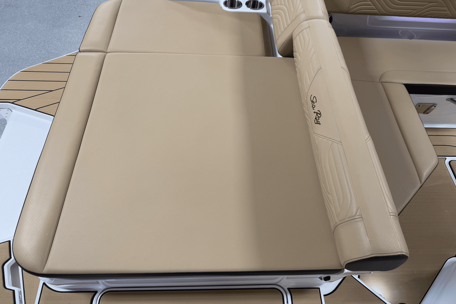 2025 Sea Ray SDX 250 Surf Image Thumbnail #62