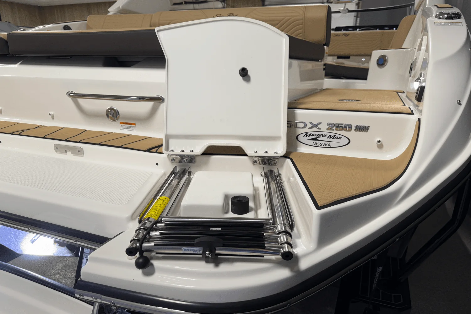 2025 Sea Ray SDX 250 Surf Image Thumbnail #29