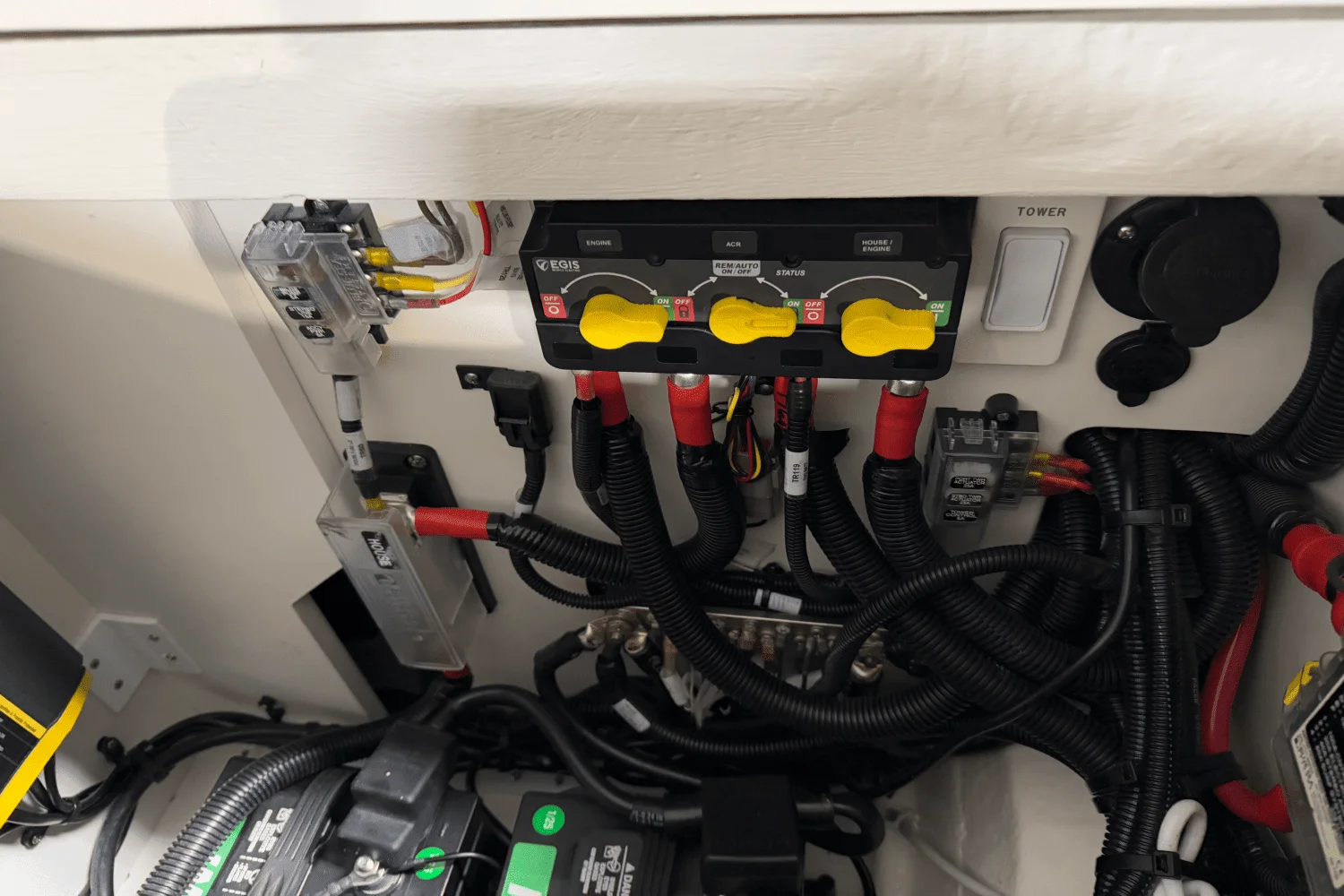 2025 Sea Ray SDX 250 Surf Image Thumbnail #42