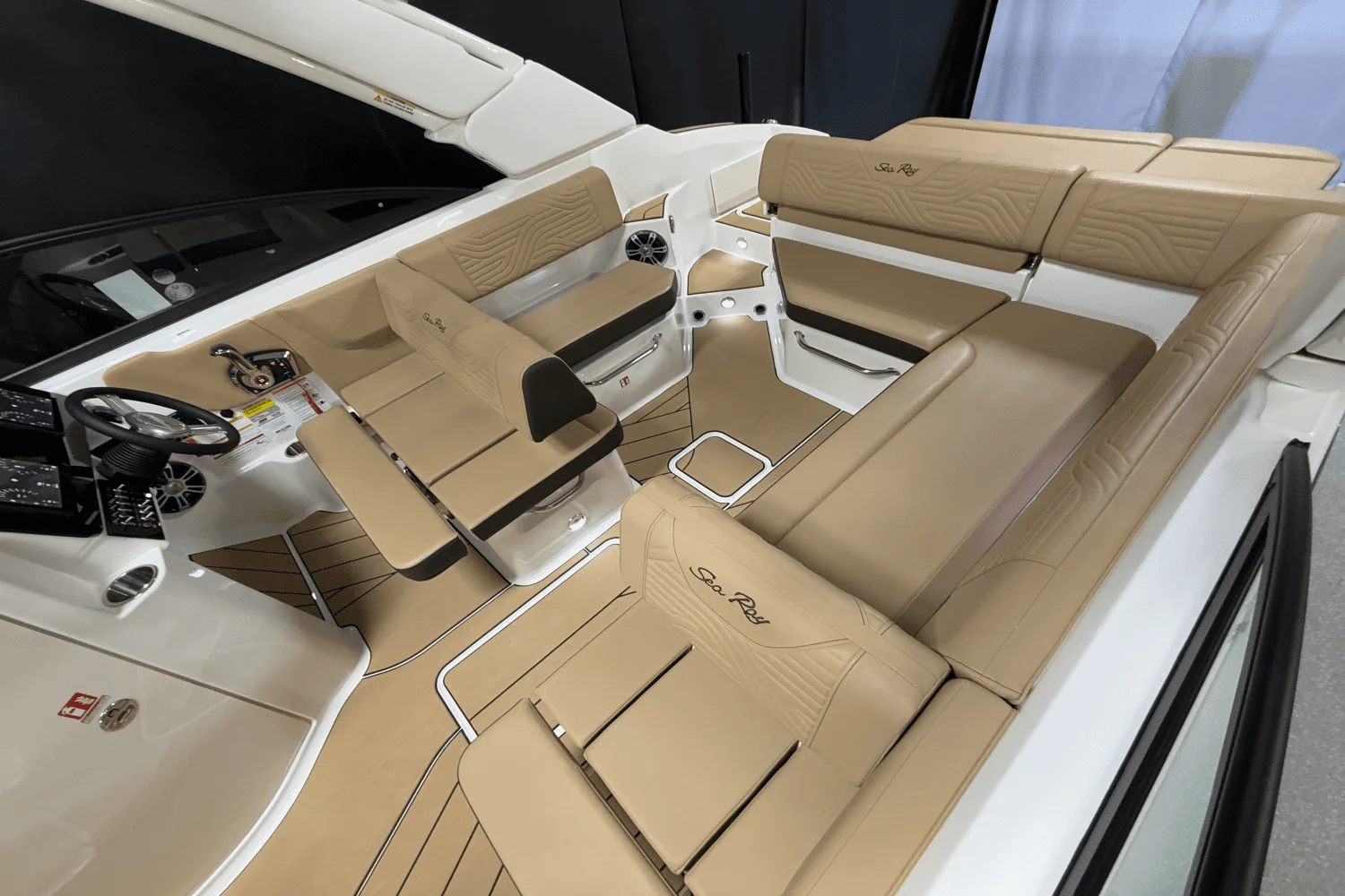 2025 Sea Ray SDX 250 Surf Image Thumbnail #6