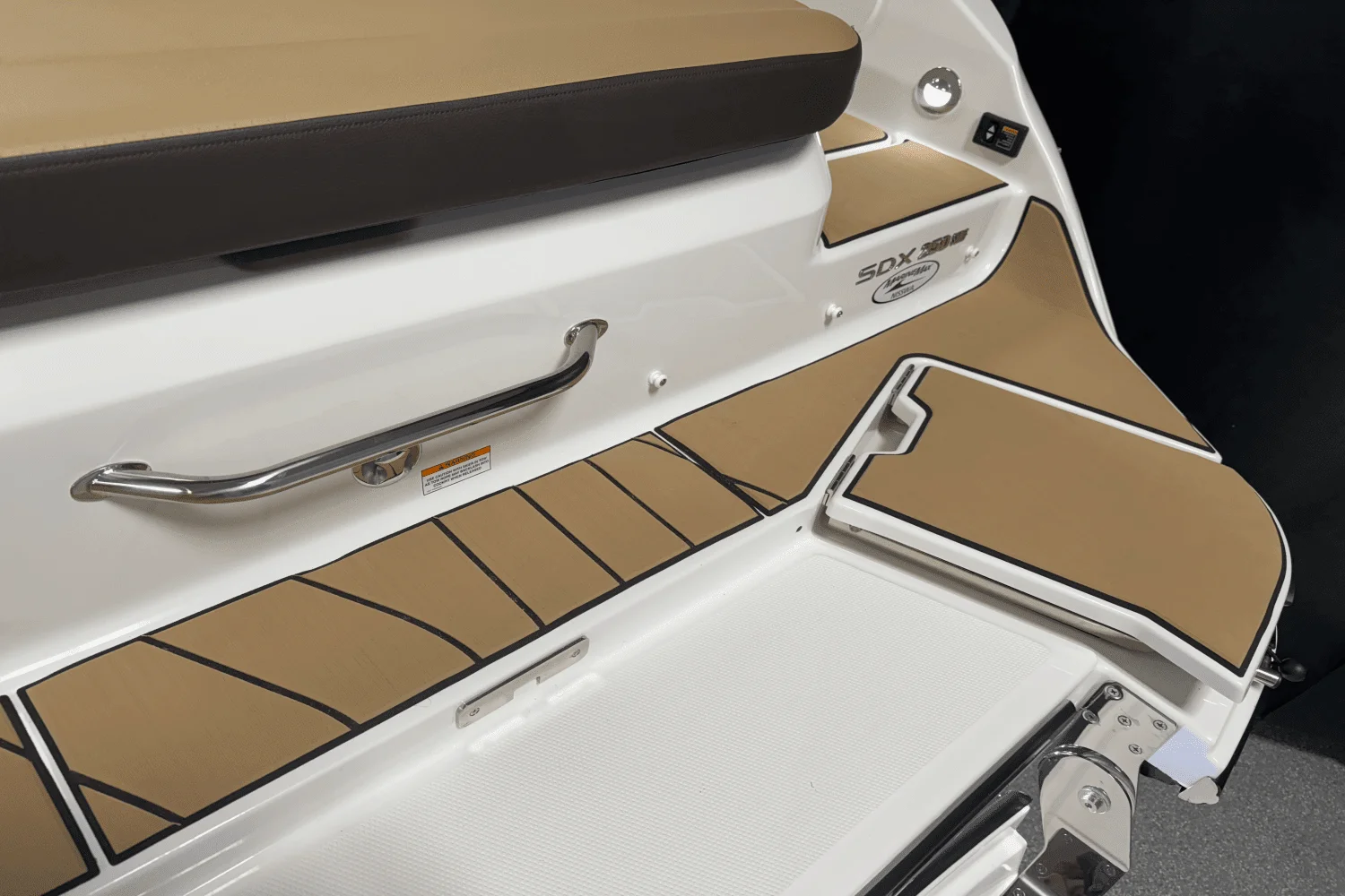 2025 Sea Ray SDX 250 Surf Image Thumbnail #32