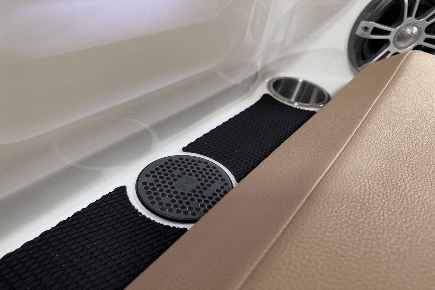 2025 Sea Ray SDX 250 Surf Image Thumbnail #55