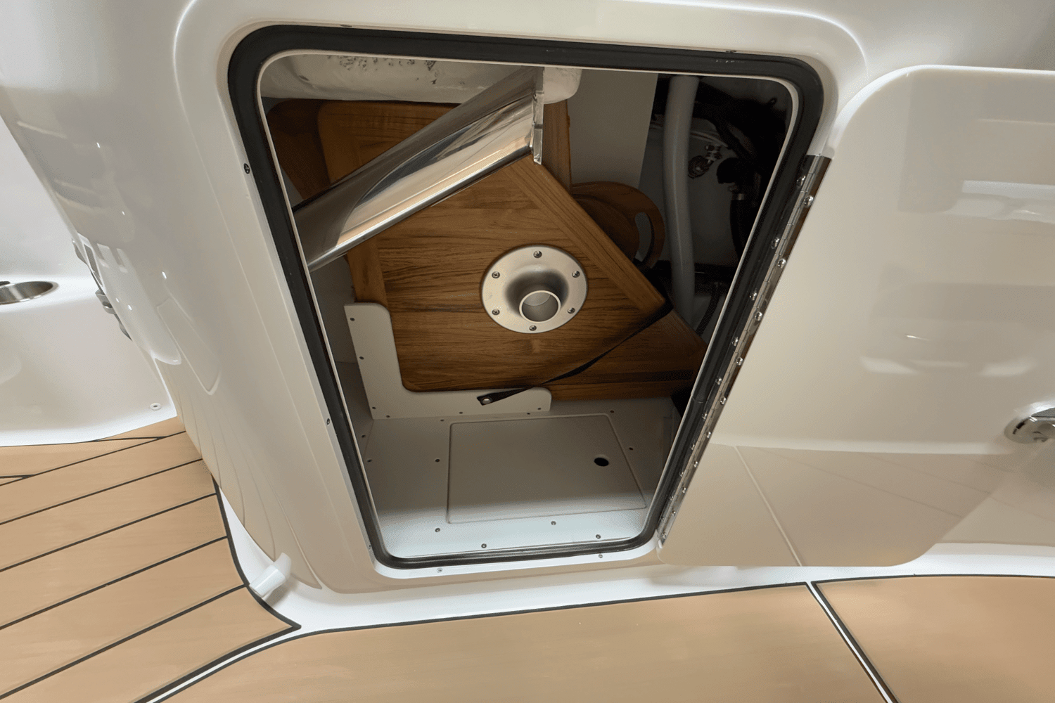 2025 Sea Ray SDX 250 Surf Image Thumbnail #82