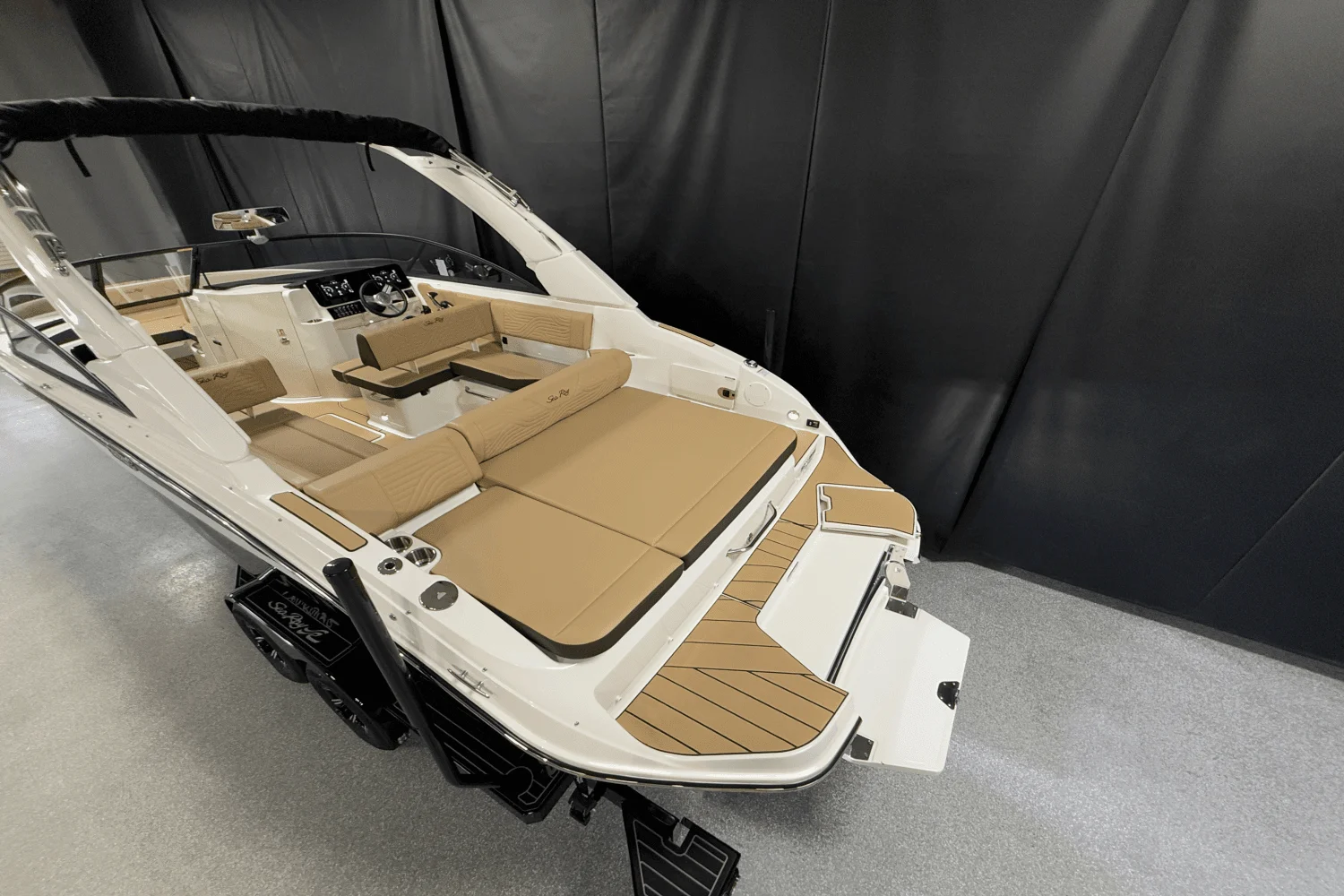 2025 Sea Ray SDX 250 Surf Image Thumbnail #5