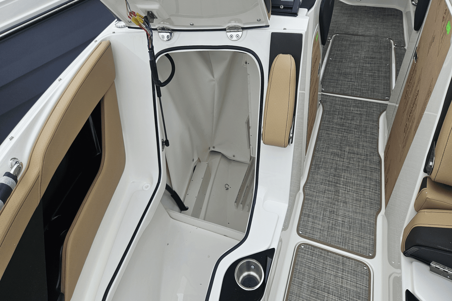 2025 Sea Ray SLX 260 Image Thumbnail #49