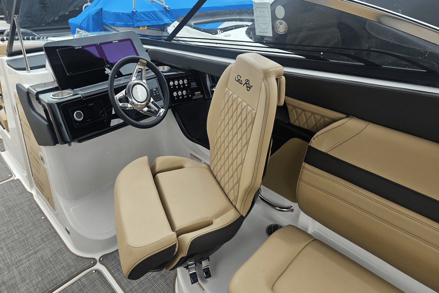 2025 Sea Ray SLX 260 Image Thumbnail #21