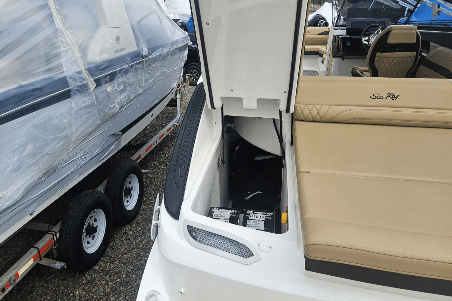 2025 Sea Ray SLX 260 Image Thumbnail #15