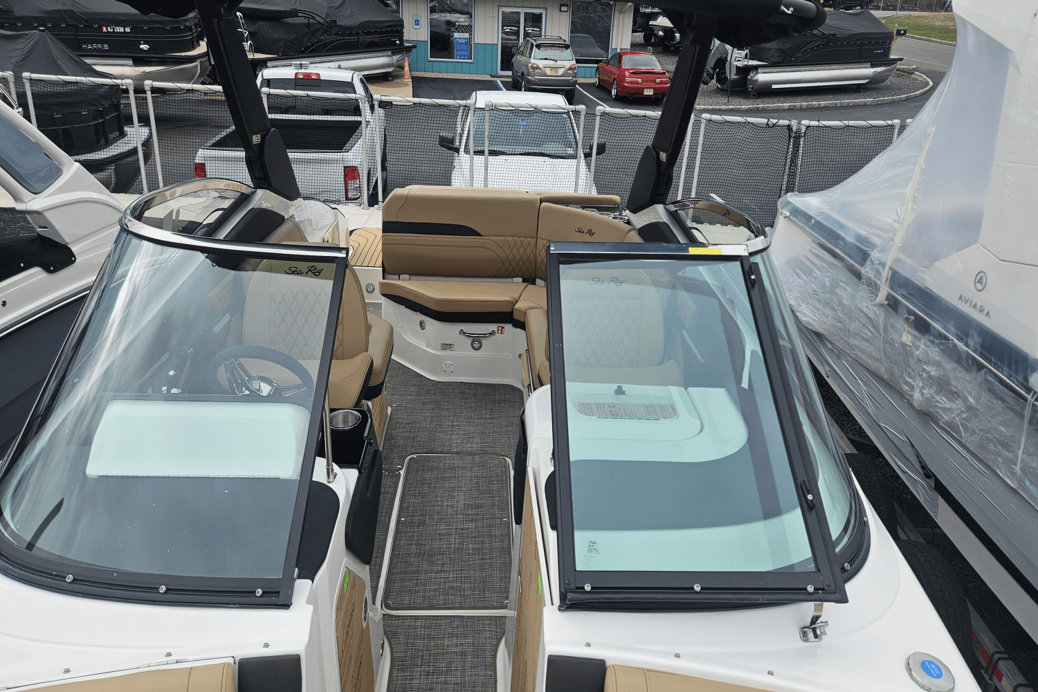 2025 Sea Ray SLX 260 Image Thumbnail #43