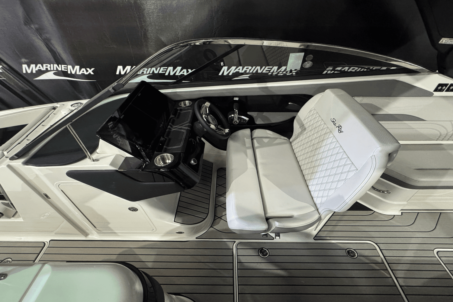 2025 Sea Ray SLX 280 Image Thumbnail #31