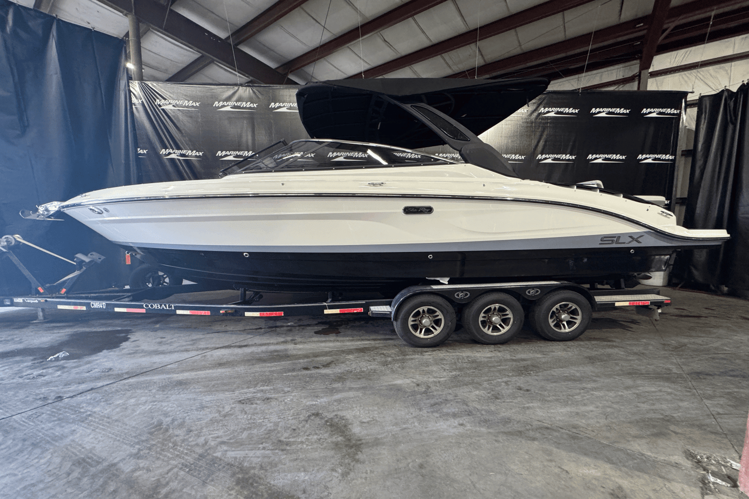 2025 Sea Ray SLX 280 Image Thumbnail #2