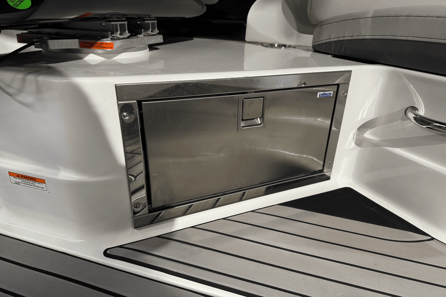 2025 Sea Ray SLX 280 Image Thumbnail #23