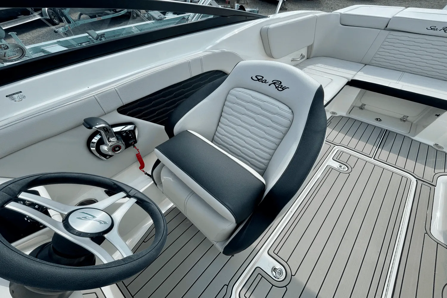 2025 Sea Ray SPX 230 Outboard Image Thumbnail #13